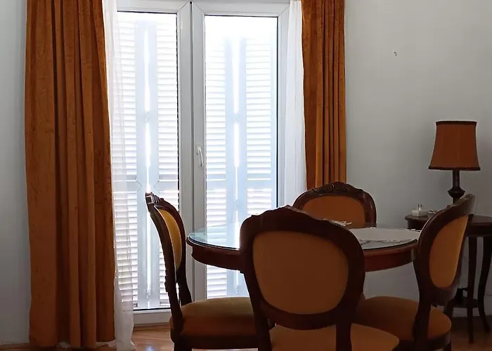 Apartman Mevusa Appartement *